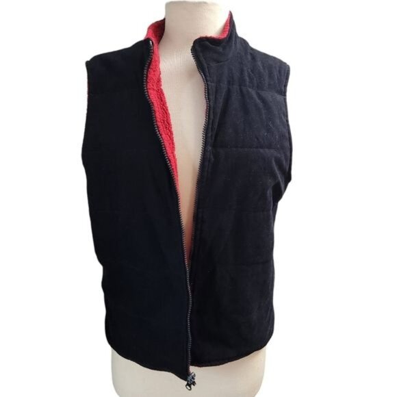 Medium Reverseable Red Black Fuzzy Full Zip Vest - Picture 1 of 3